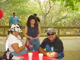 Frank_Irene,Vickie.jpg (199179 bytes)