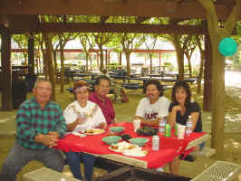 Isaias_Nancy_Alex_Jay_wife.jpg (175289 bytes)